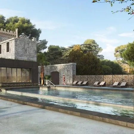 De Gamme, Confort * Agde